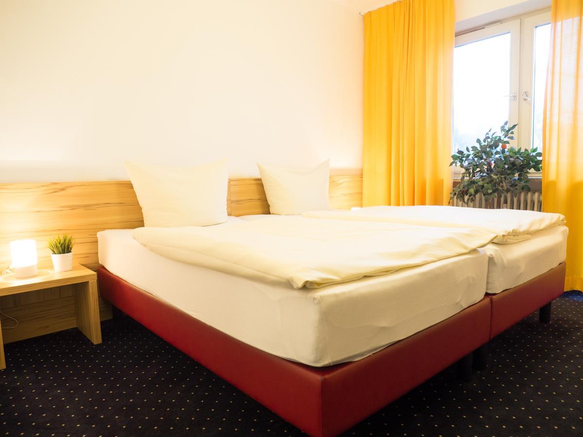 Pension Constantin Erding Exterior photo